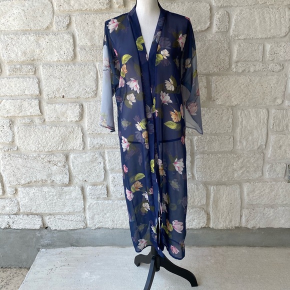 Boohoo Magnolia Kimono / Size Small Medium - Picture 1 of 11